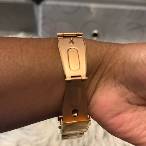 Aimant Gold Watch - Picture 8 of 11